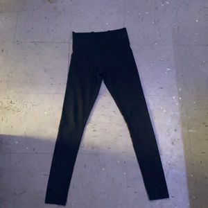 FOREVER 21 BLACK leggings